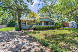 1022 Kings Landing Rd, Hampstead, NC 28443