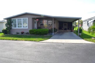 7035 Siesta St, Zephyrhills, FL 33541