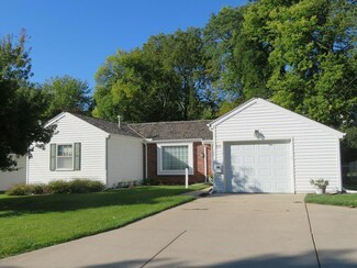 515 Lori Ln, Council Bluffs, IA 51503