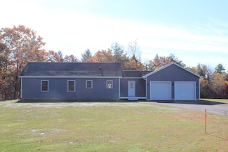 32 Shelby Ln, Sabattus, ME 04280