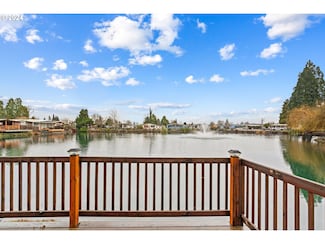 1800 Lakewood Ct Unit 121, Eugene, OR 97402