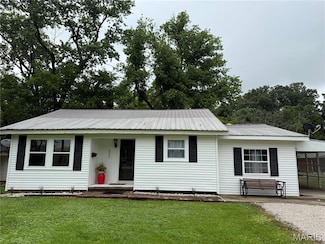 500 Frisco Rd, Campbell, MO 63933