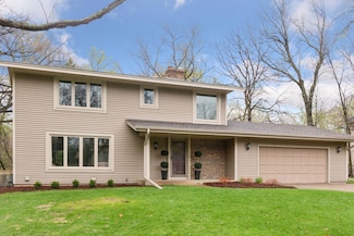 15200 Crown Dr, Minnetonka, MN 55345