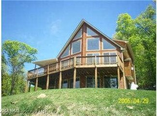 629 Doom Peak Rd, Linden, VA 22642