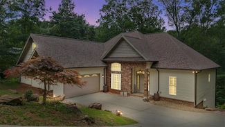 213 Redbud St, Seneca, SC 29672