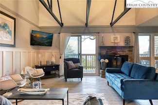 101 Courtside Ln Unit A2, Beech Mountain, NC 28604