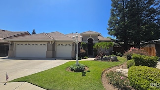 3018 Coventry Ave, Clovis, CA 93611