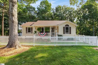 15 Morrowdale Ln, Landrum, SC 29356
