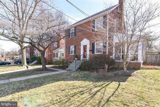 2242 N Burlington St, Arlington, VA 22207