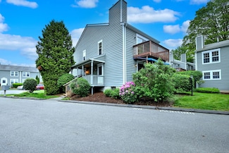107 Ferry Ct Unit 107, Stratford, CT 06615