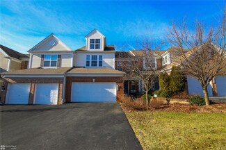 1814 Majestic Dr, Orefield, PA 18069