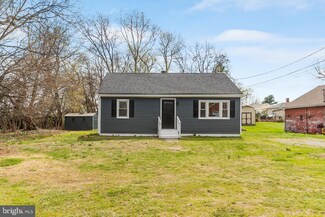 1 Stone Barn Rd, Pennsville Township, NJ 08070