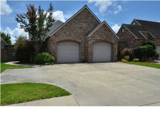 1317 Dulles Dr, Lafayette, LA 70506