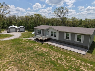 5963 Missouri 17, Yukon, MO 65589