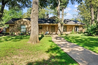 2110 Dartmouth Ln, Corsicana, TX 75110