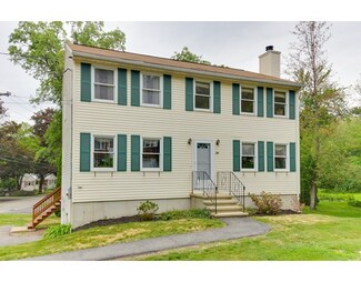 248 Winn St, Burlington, MA 01803