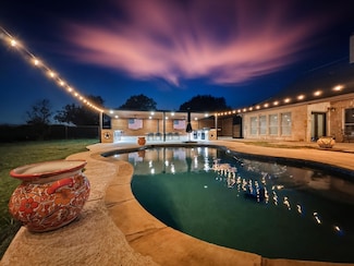 213 Audra Cir, Rhome, TX 76078