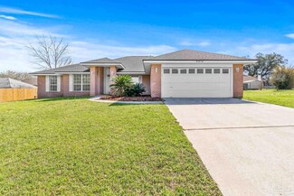 6218 Bienville Dr, Pensacola, FL 32505