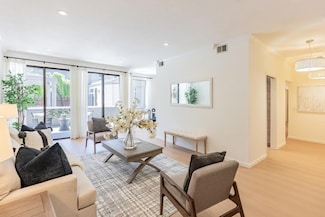 22330 Homestead Rd Unit 120, Cupertino, CA 95014