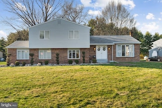 45 Poplar Dr, Richboro, PA 18954