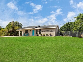 6397 Rosewood Dr, Englewood, FL 34224