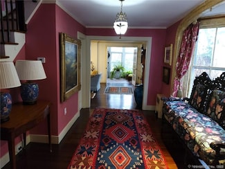 26 Pearl St, Stonington, CT 06378