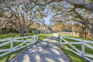 23934 Wolf Branch Rd, Sorrento, FL 32776