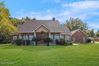 1100 Maryview Farm Rd, Lafayette, LA 70507