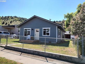 313 S Canyon Blvd, John Day, OR 97845