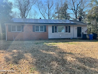 415 Decatur Rd, Jacksonville, NC 28540