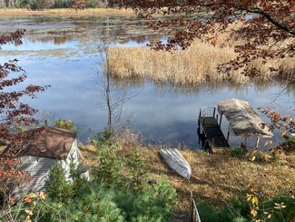 N16174 Deerfield Dr, Nekoosa, WI 54457