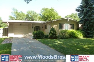1020 Colony Ln, Lincoln, NE 68505