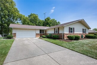 145 Lake Forest Dr, Dayton, OH 45449