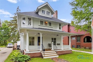 2530 Robinwood Ave, Toledo, OH 43610