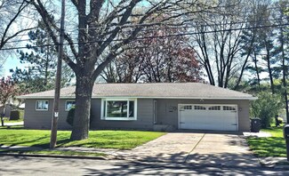 1701 S Palmetto Ave, Marshfield, WI 54449