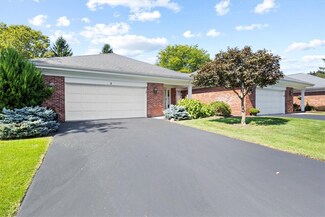 5 Powdermill Dr, Pittsford, NY 14534