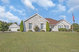 12 Jacks Cabin Dr, Defiance, MO 63341