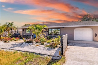 2929 Siesta Dr, Venice, FL 34293