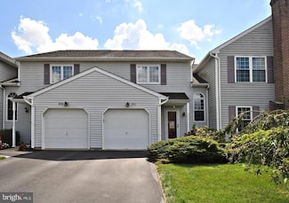 201 Beacon Ct, Lansdale, PA 19446