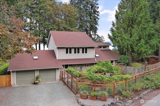 3283 Fox Spit Rd, Langley, WA 98260