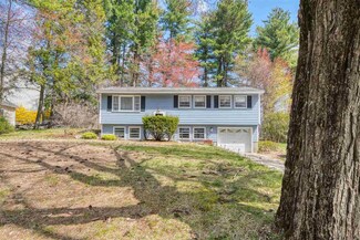 670 Bodwell Rd, Manchester, NH 03109