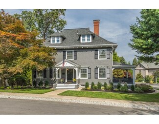 15 Glengarry Rd, Winchester, MA 01890