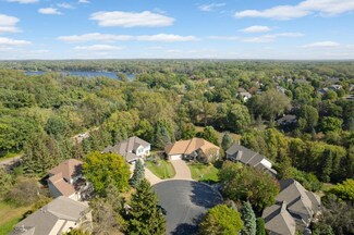 633 Evans Ct, Saint Paul, MN 55126