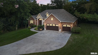 1204 W Poplar Woods Ct, Dunlap, IL 61525
