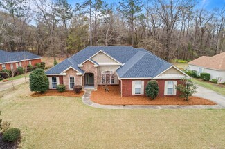 51 Mountain Laurel Rd, Wetumpka, AL 36093