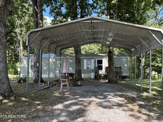 530 Fairgrounds Rd, Jamestown, TN 38556