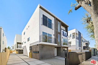5649 Case Ave Unit 1/2, Los Angeles, CA 91601