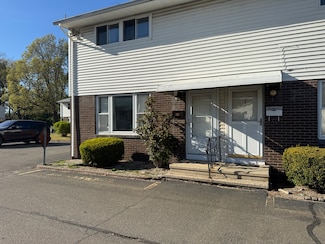 466 Middletown Ave Unit 8, New Haven, CT 06513