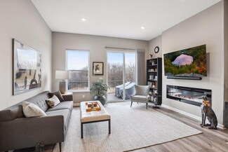 13319 Territorial Cir N, Maple Grove, MN 55369