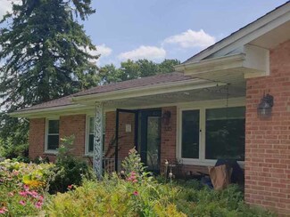 335 Council Ct, Schaumburg, IL 60193